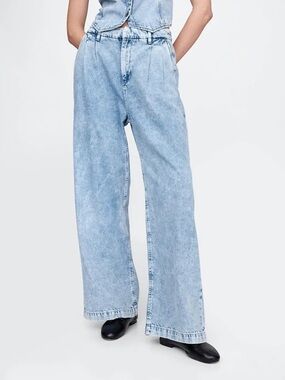 GAP BNWT 365 High Rise UltraSoft Pleated Denim Trousers - Size 6